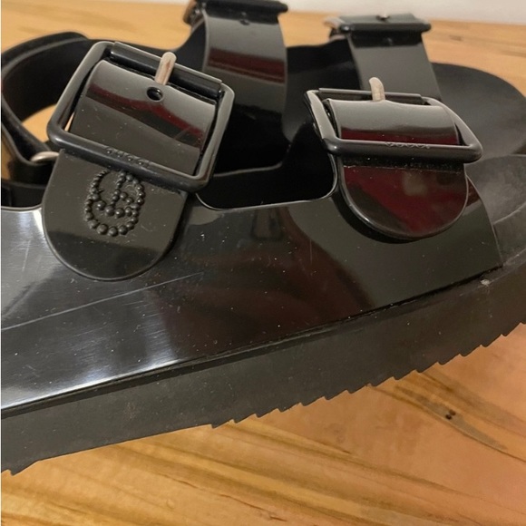 *SOLD* Gucci Isla dad sandals - Picture 4 of 6